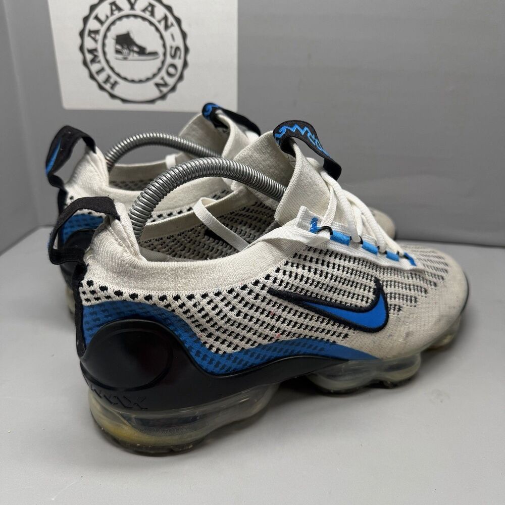 Nike Air VaporMax Flyknit Youth Sz 7Y White Blue Running DB1550-101 Women 8.5 - Picture 5 of 13